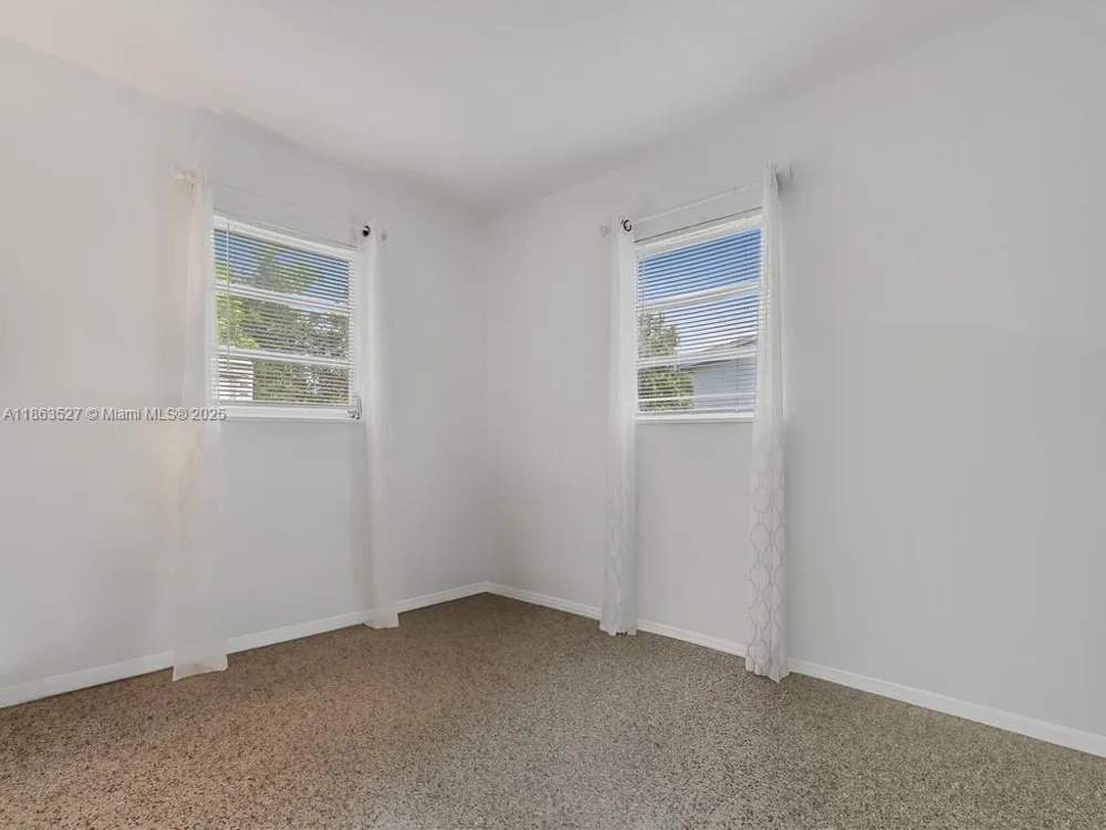 1650 5 Ave Vero Beach, FL 32960