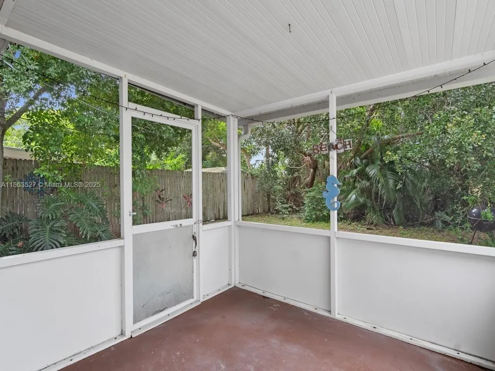 1650 5 Ave Vero Beach, FL 32960
