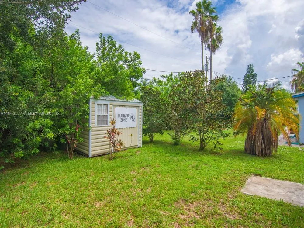 1650 5 Ave Vero Beach, FL 32960