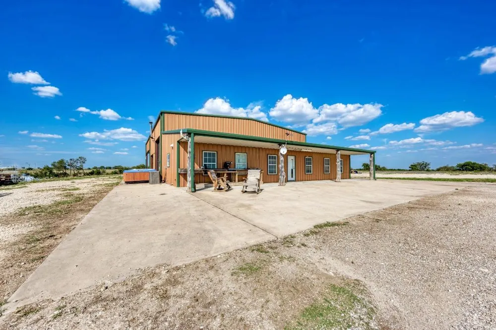 1155 County Road 304 Oglesby, TX 76561