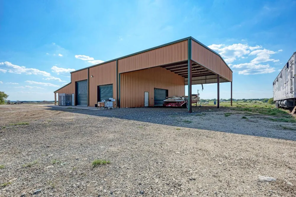 1155 County Road 304 Oglesby, TX 76561