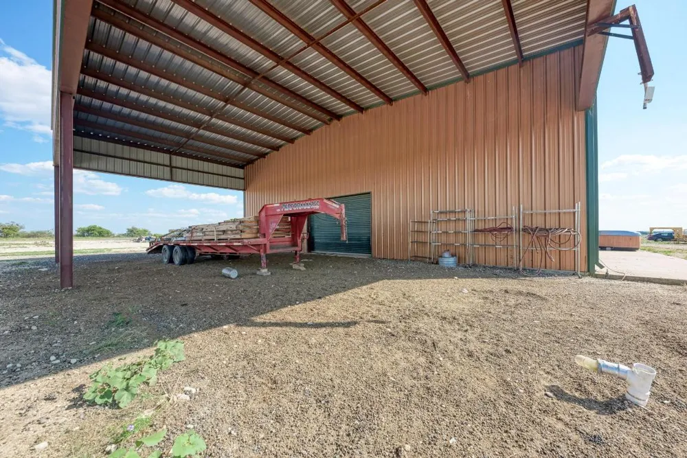 1155 County Road 304 Oglesby, TX 76561