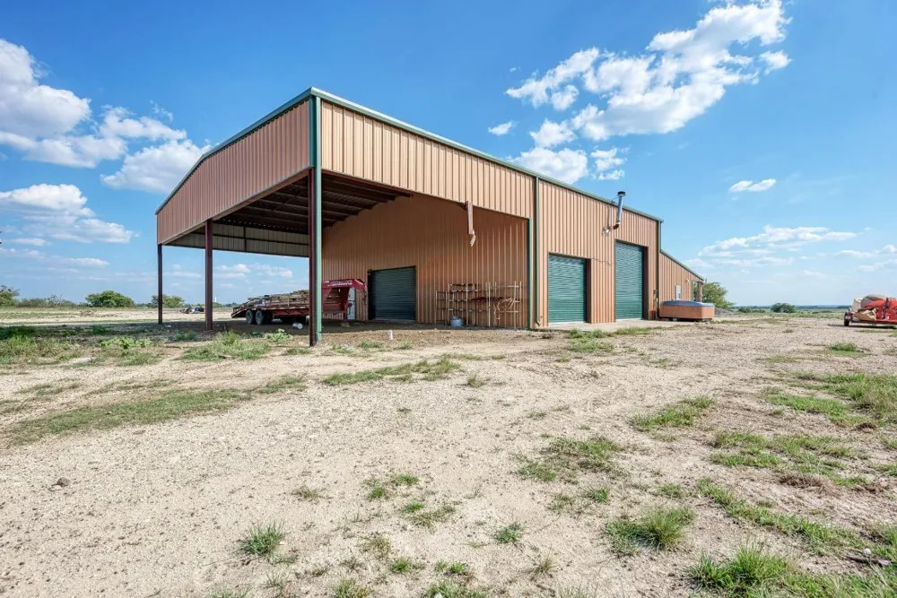 1155 County Road 304 Oglesby, TX 76561
