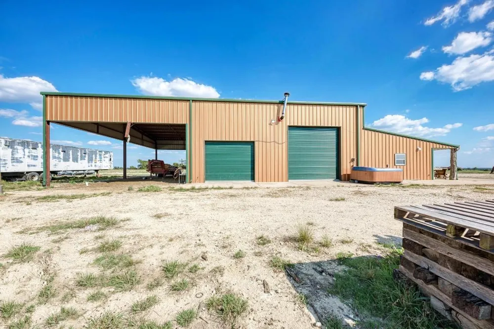 1155 County Road 304 Oglesby, TX 76561