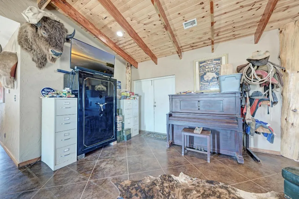 1155 County Road 304 Oglesby, TX 76561