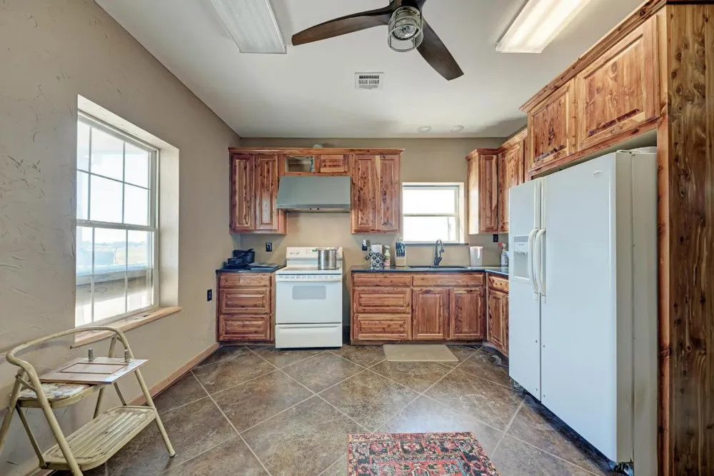 1155 County Road 304 Oglesby, TX 76561