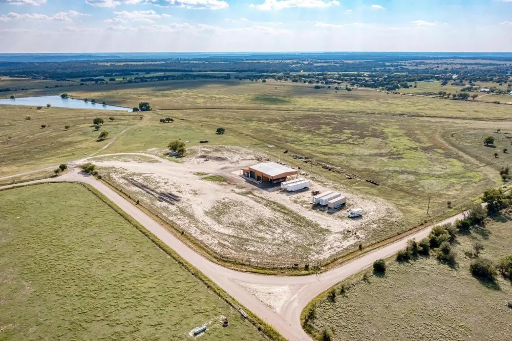 1155 County Road 304 Oglesby, TX 76561