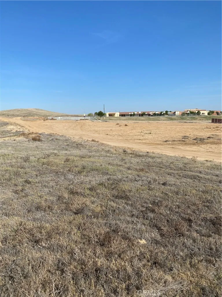 9800 Kern Canyon Road Bakersfield, CA 93306