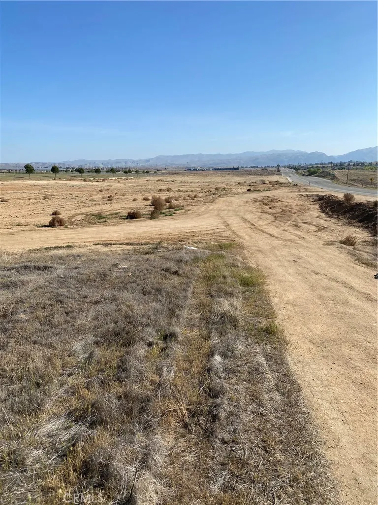 9800 Kern Canyon Road Bakersfield, CA 93306