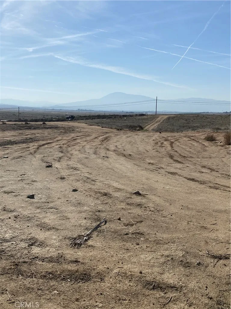 9800 Kern Canyon Road Bakersfield, CA 93306