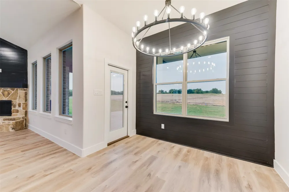 73 Dove Landing Road Valley View, TX 76272