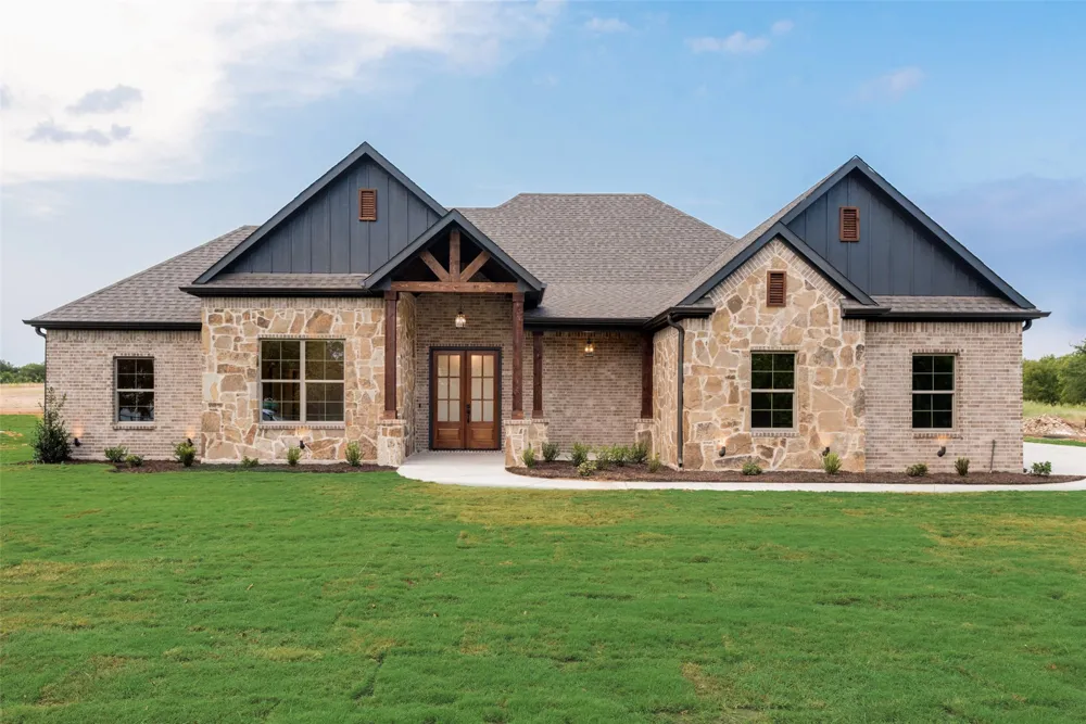 73 Dove Landing Road Valley View, TX 76272