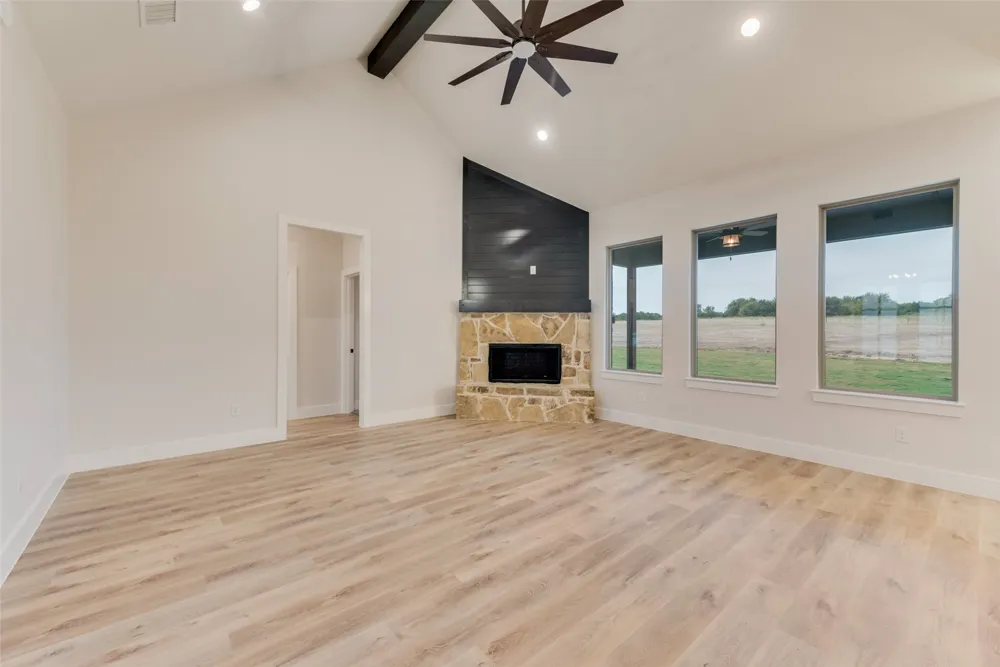 73 Dove Landing Road Valley View, TX 76272