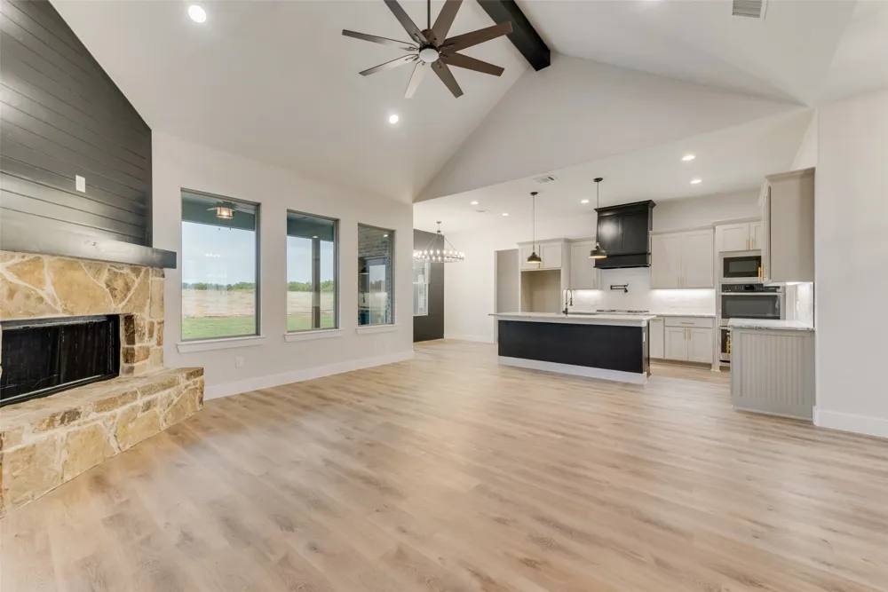 73 Dove Landing Road Valley View, TX 76272