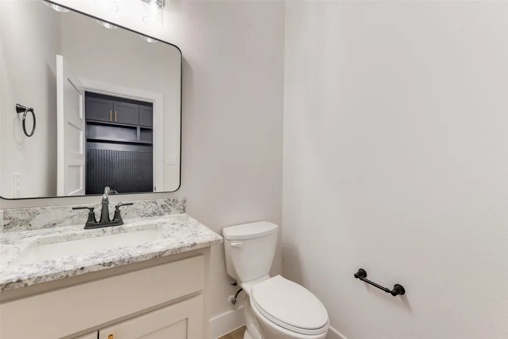 73 Dove Landing Road Valley View, TX 76272