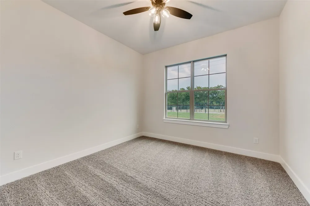 73 Dove Landing Road Valley View, TX 76272