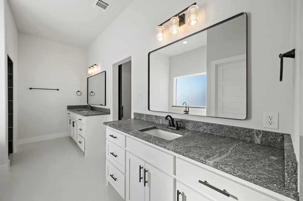 73 Dove Landing Road Valley View, TX 76272