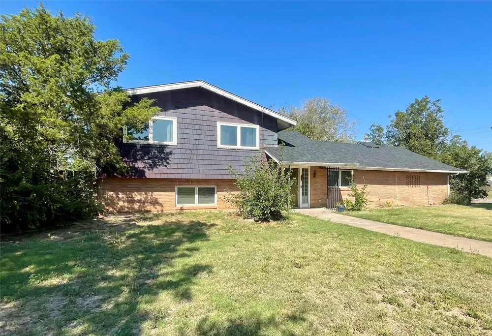 500 Green Street Quanah, TX 79252