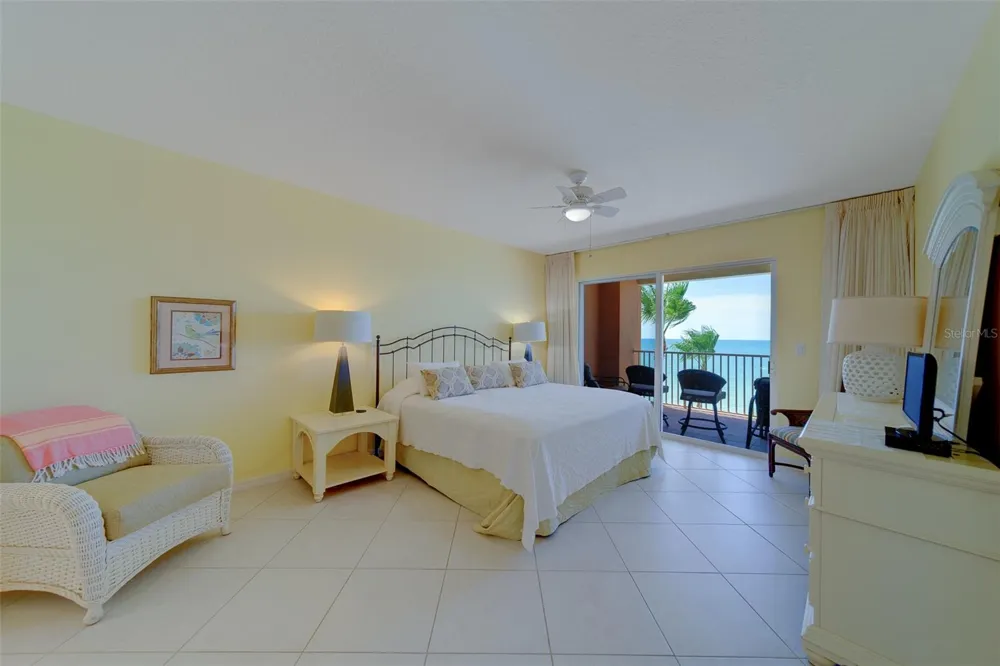 16450 GULF BOULEVARD #564 North Redington Beach, FL 33708