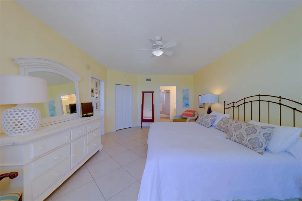16450 GULF BOULEVARD #564 North Redington Beach, FL 33708