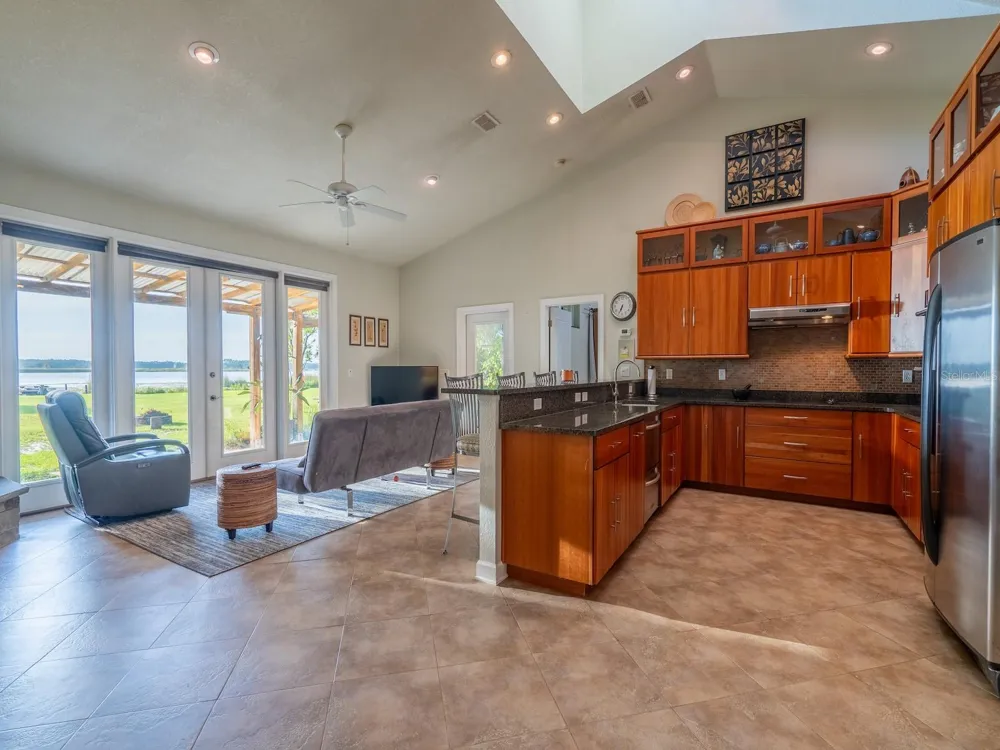 25212 E HIGHWAY 316 Salt Springs, FL 32134