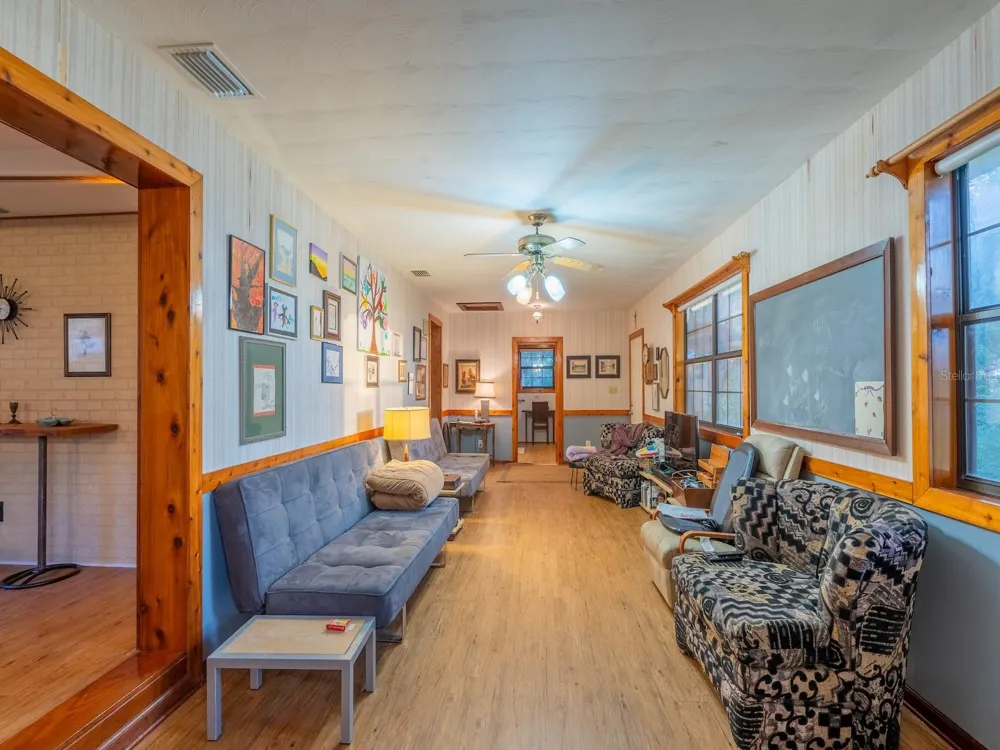 25212 E HIGHWAY 316 Salt Springs, FL 32134