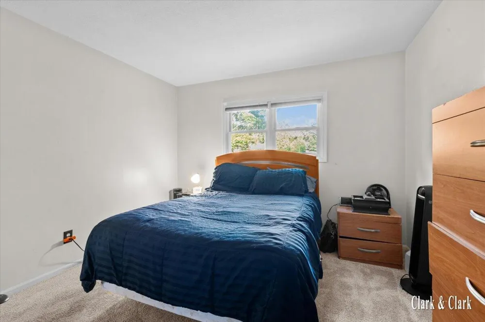 2630 Chatham Woods Drive SE Grand Rapids, MI 49546