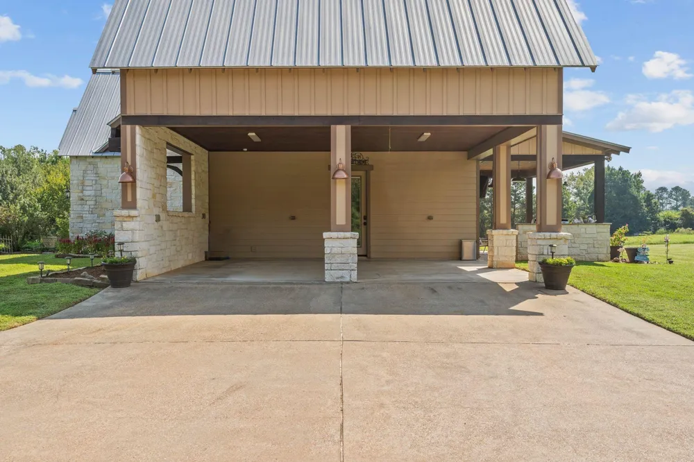 8800 State Highway 150 W Coldspring, TX 77331