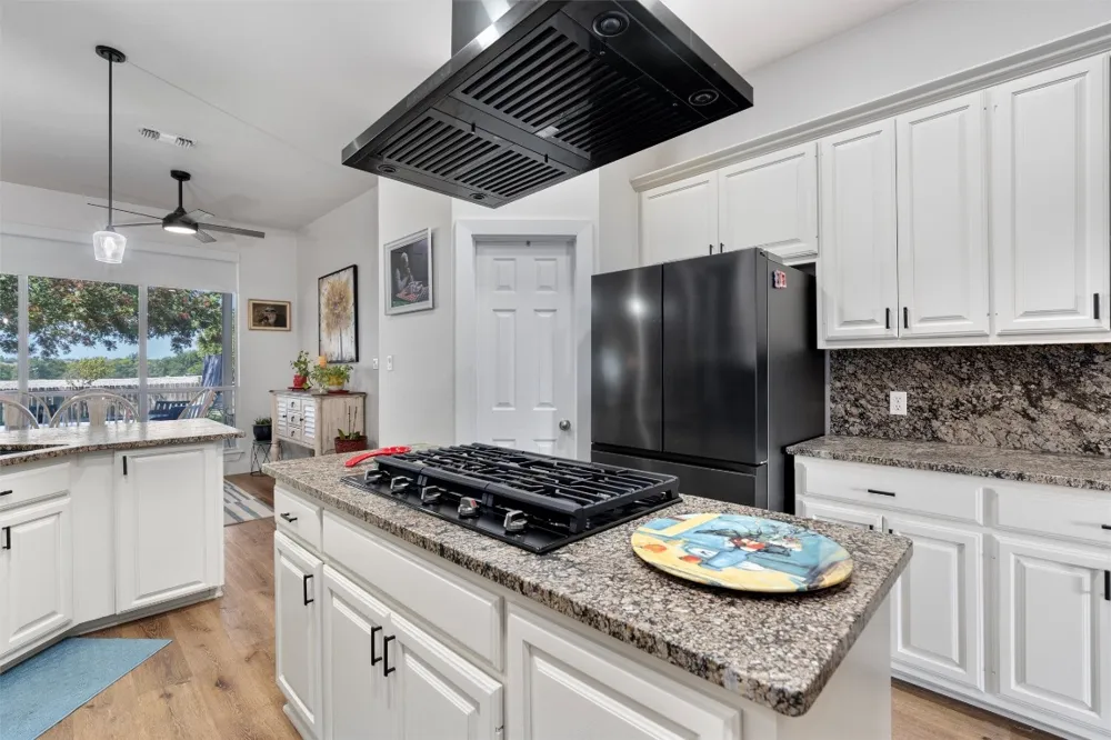 8010 County Road 110 Road Round Rock, TX 78665