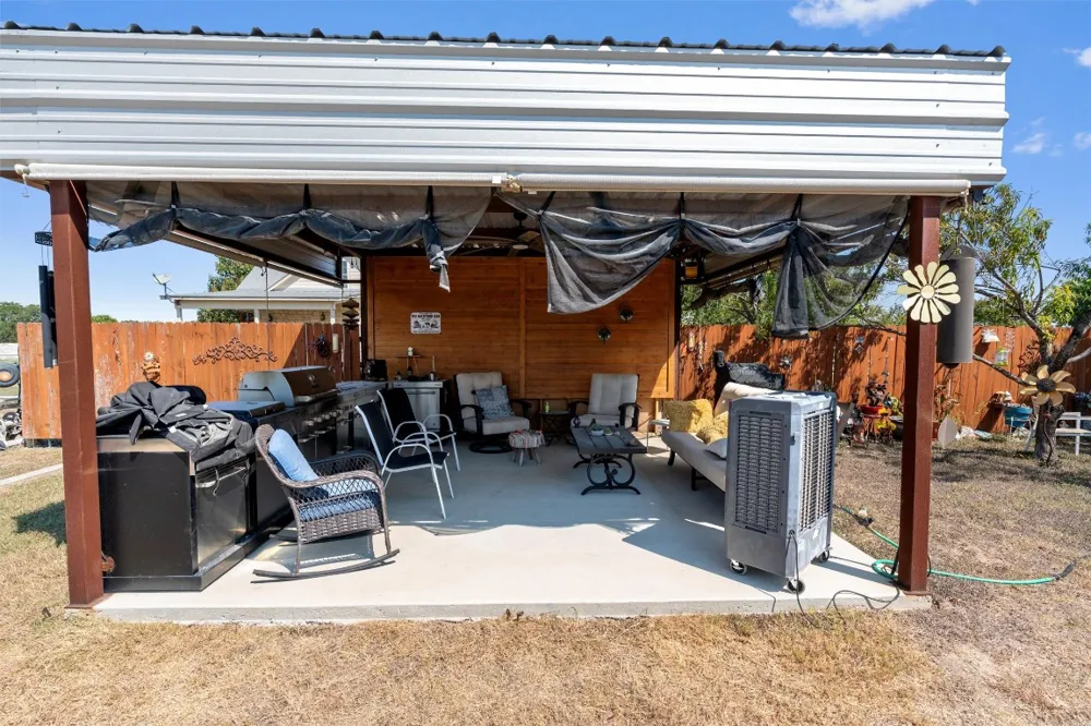 8010 County Road 110 Road Round Rock, TX 78665