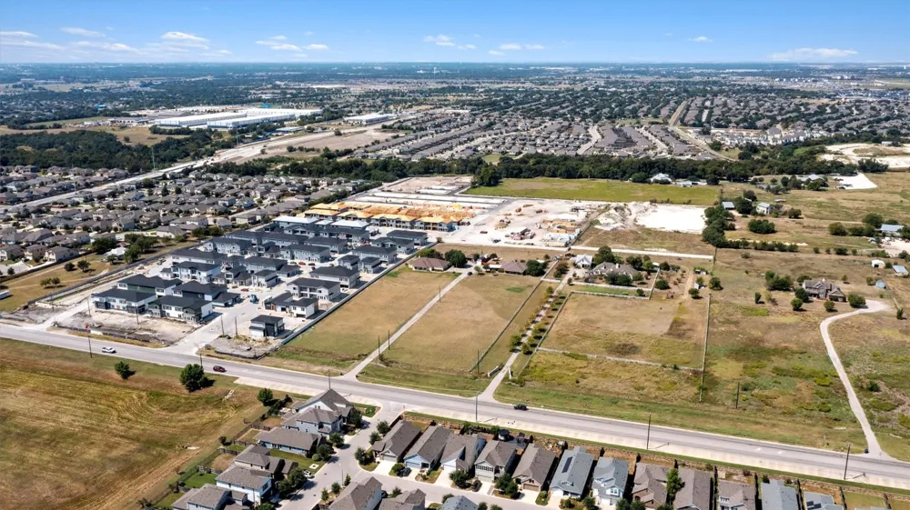 8000 County Road 110 Road Round Rock, TX 78665