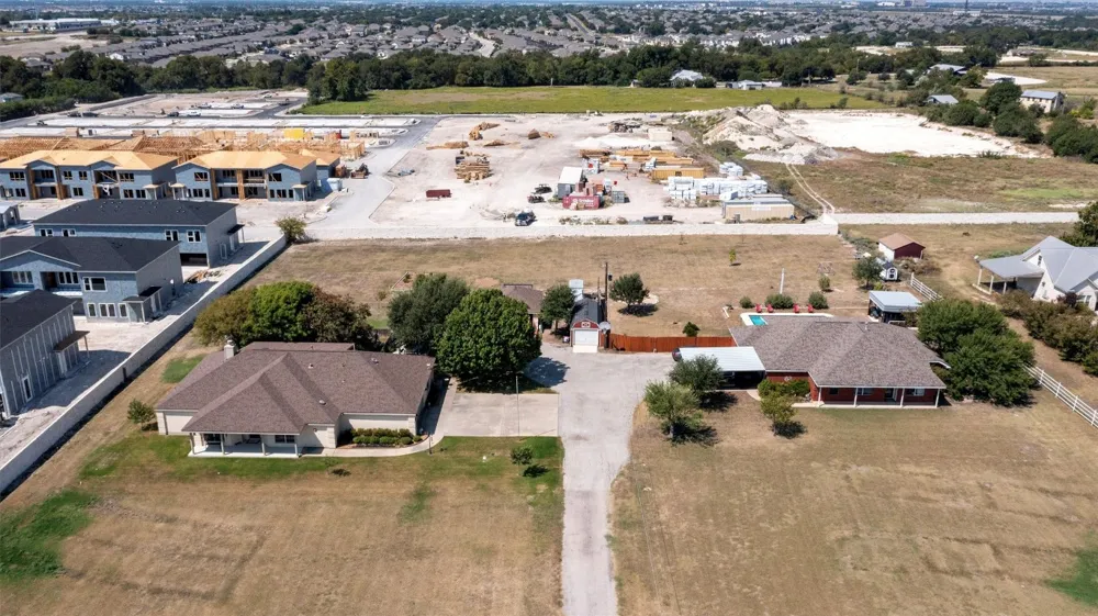 8000 County Road 110 Road Round Rock, TX 78665