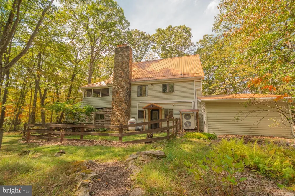 961 CEDAR LANE Oakland, MD 21550