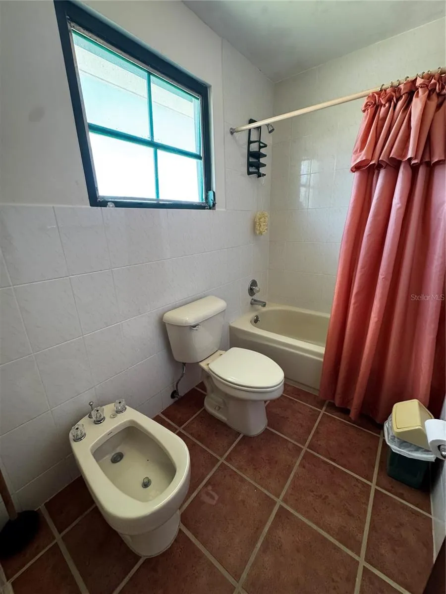 Ave. Hacienda Margarita URB. HACIENDA MARGARITA #8 Luquillo, PR 00773