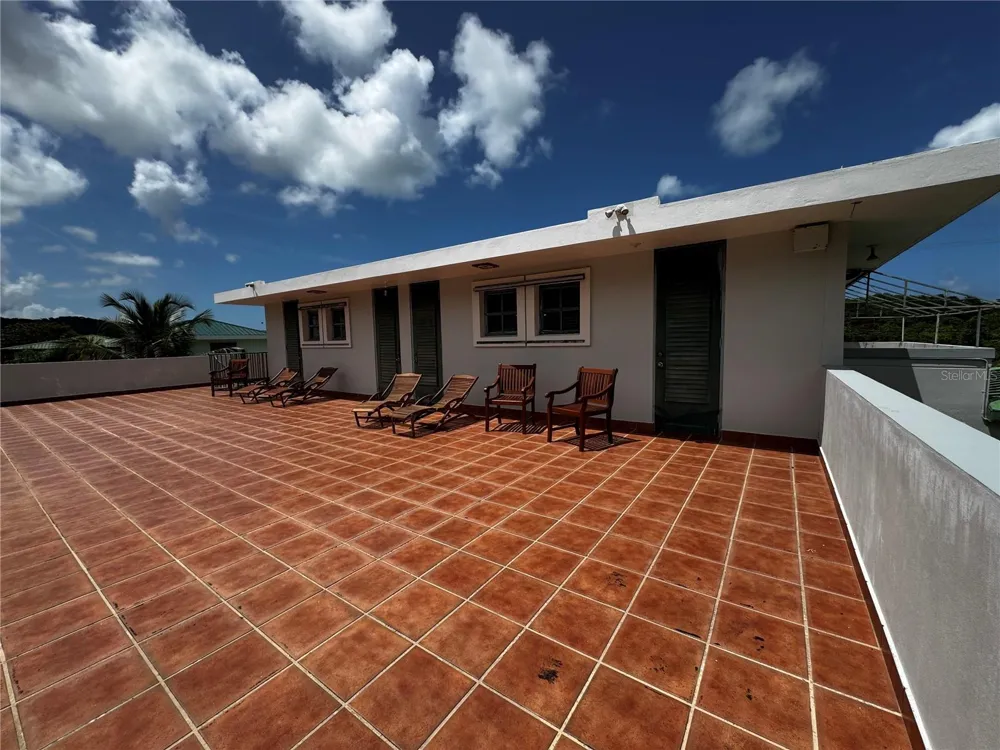 Ave. Hacienda Margarita URB. HACIENDA MARGARITA #8 Luquillo, PR 00773