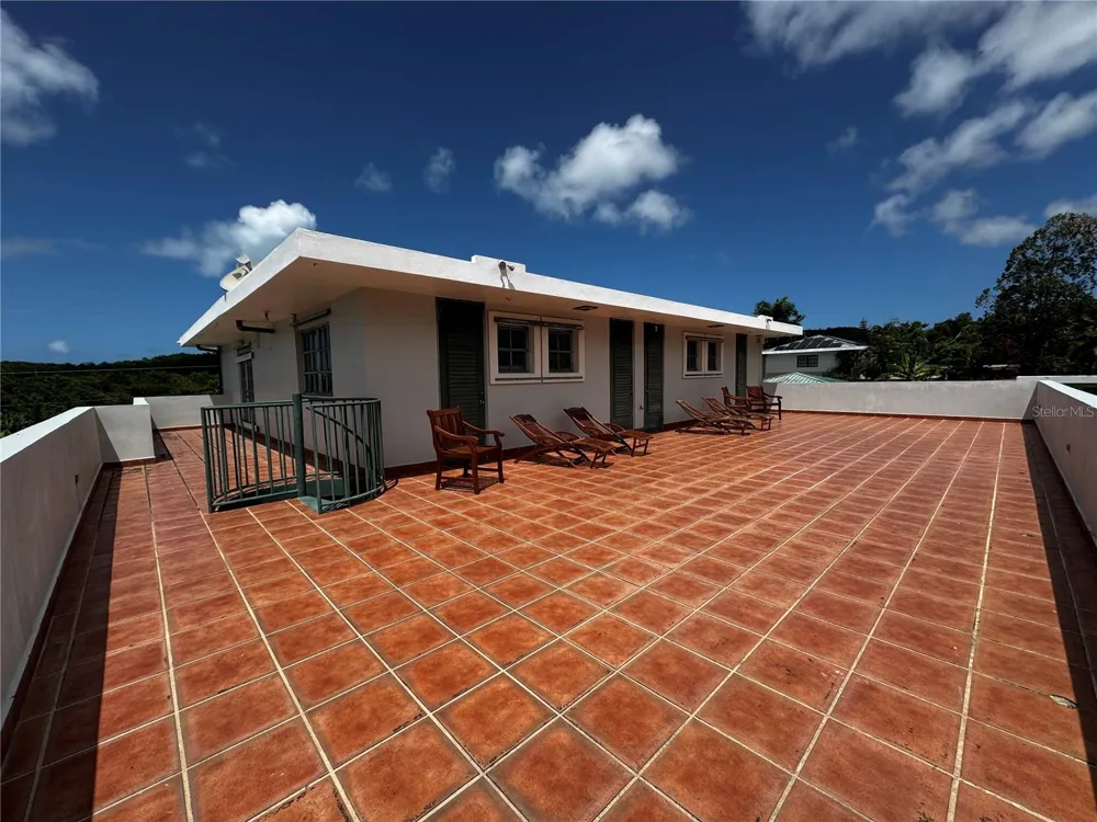Ave. Hacienda Margarita URB. HACIENDA MARGARITA #8 Luquillo, PR 00773
