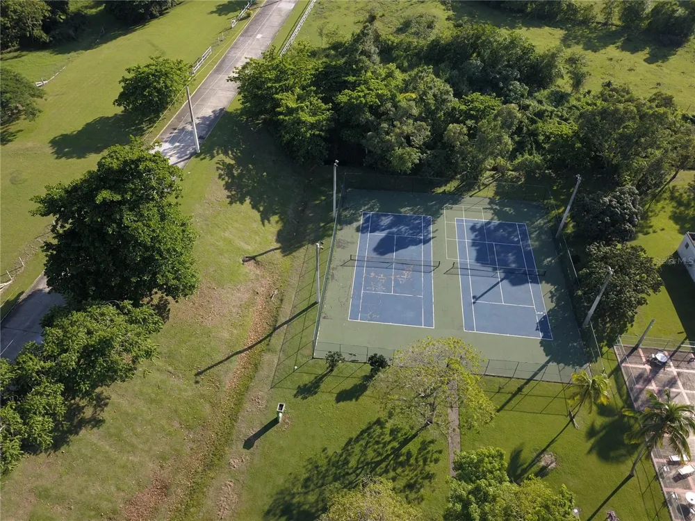 Ave. Hacienda Margarita URB. HACIENDA MARGARITA #8 Luquillo, PR 00773