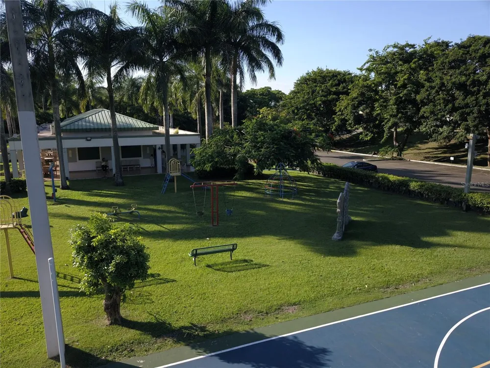 Ave. Hacienda Margarita URB. HACIENDA MARGARITA #8 Luquillo, PR 00773