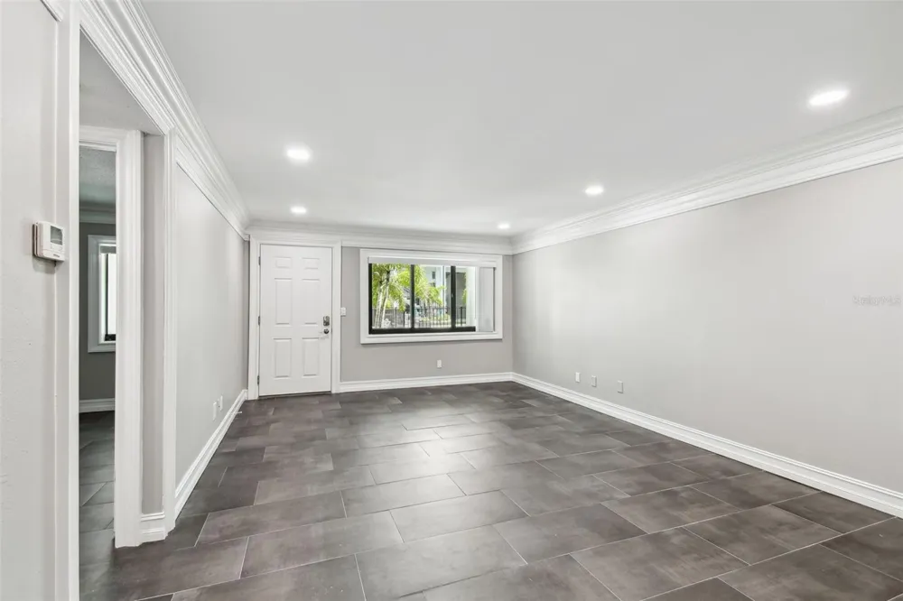 2942 W BAY DRIVE #2 Belleair Bluffs, FL 33770