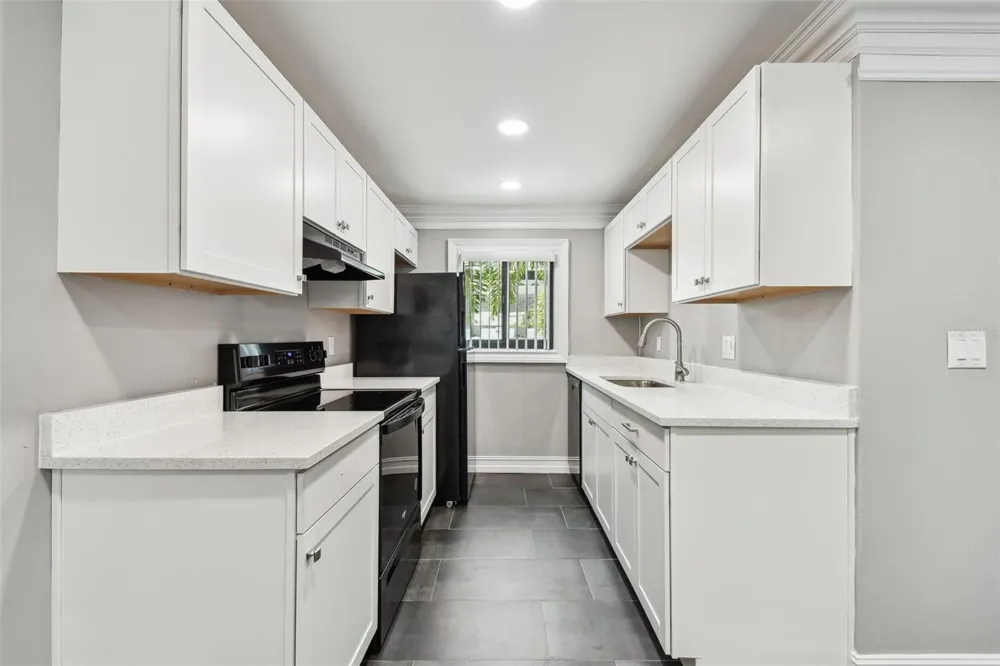 2942 W BAY DRIVE #2 Belleair Bluffs, FL 33770