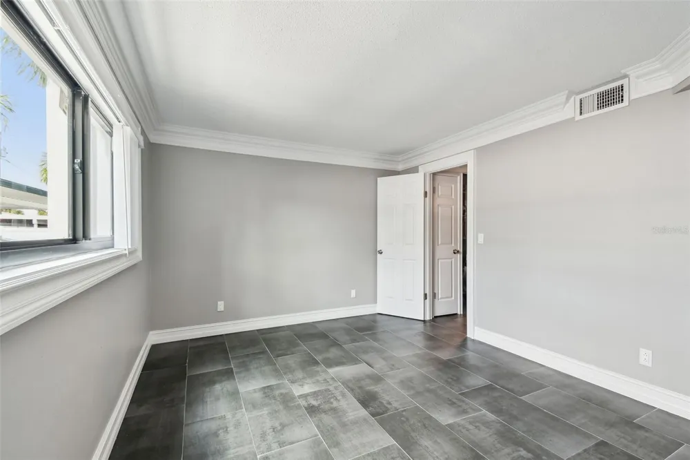 2942 W BAY DRIVE #2 Belleair Bluffs, FL 33770