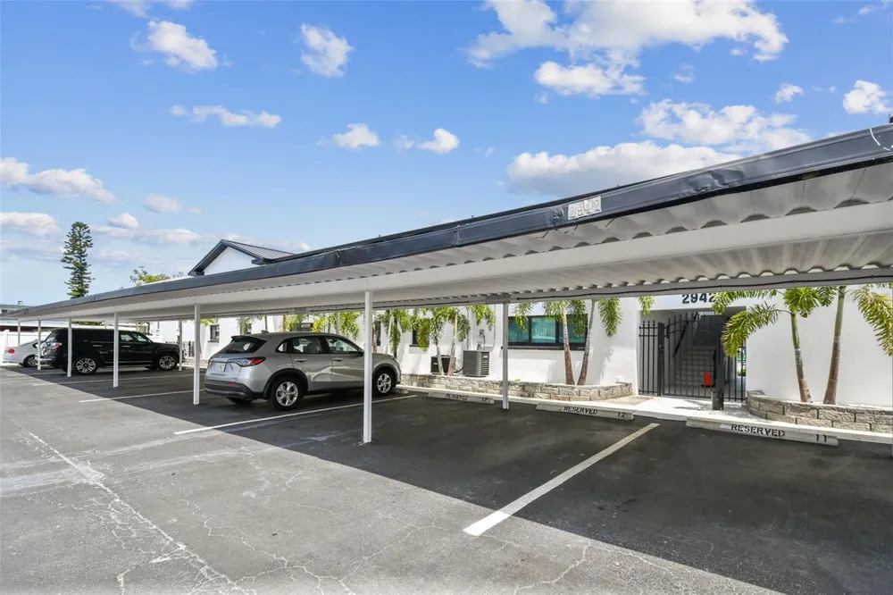 2942 W BAY DRIVE #2 Belleair Bluffs, FL 33770