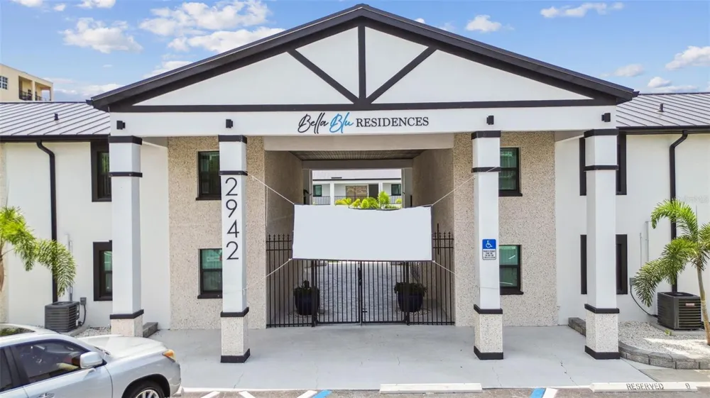2942 W BAY DRIVE #2 Belleair Bluffs, FL 33770
