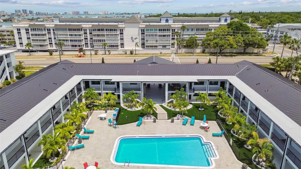 2942 W BAY DRIVE #2 Belleair Bluffs, FL 33770