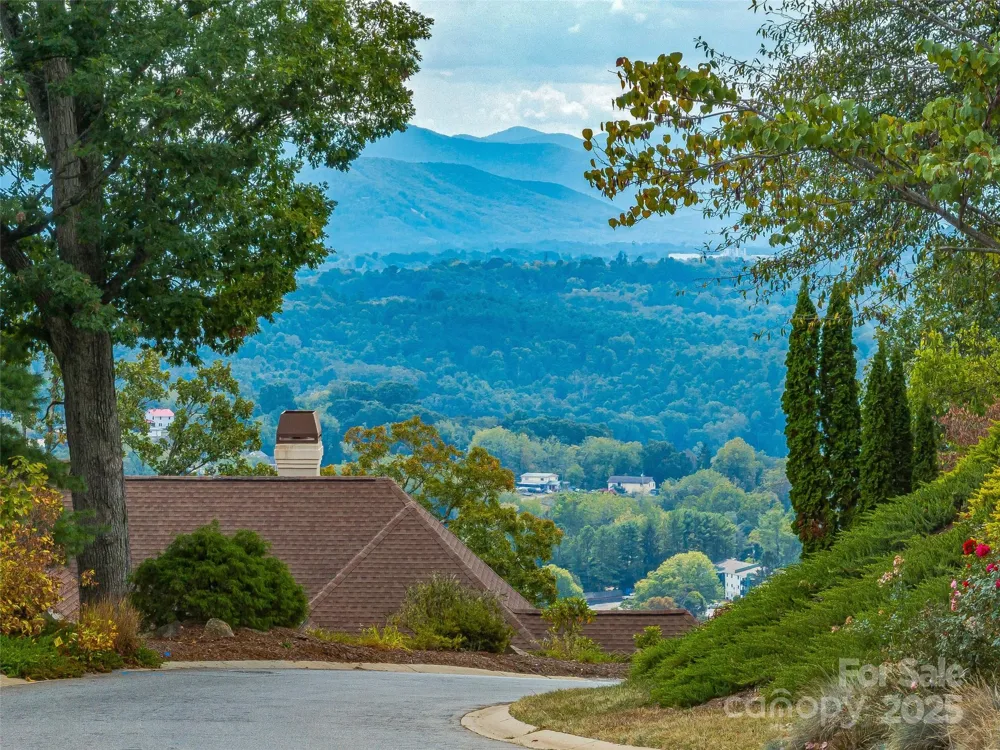 147 Senator Reynolds Road Asheville, NC 28804