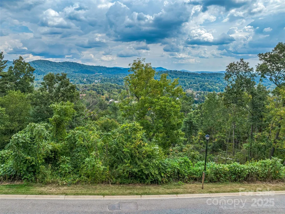 147 Senator Reynolds Road Asheville, NC 28804