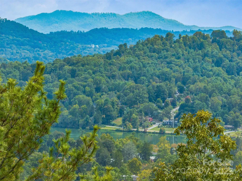 147 Senator Reynolds Road Asheville, NC 28804