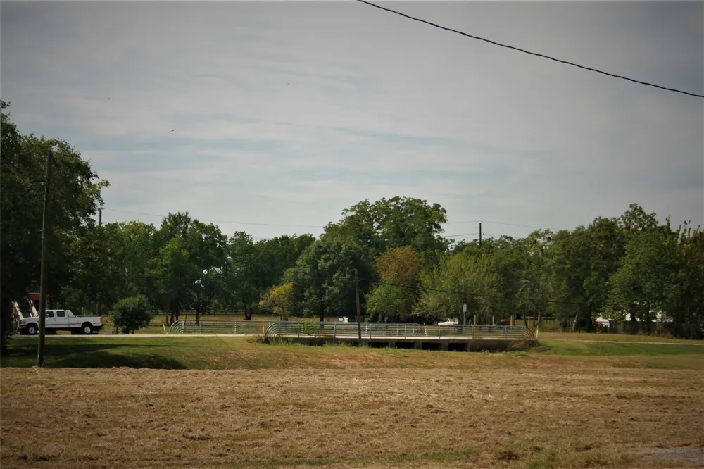 5815 Commerce Street Wallis, TX 77485
