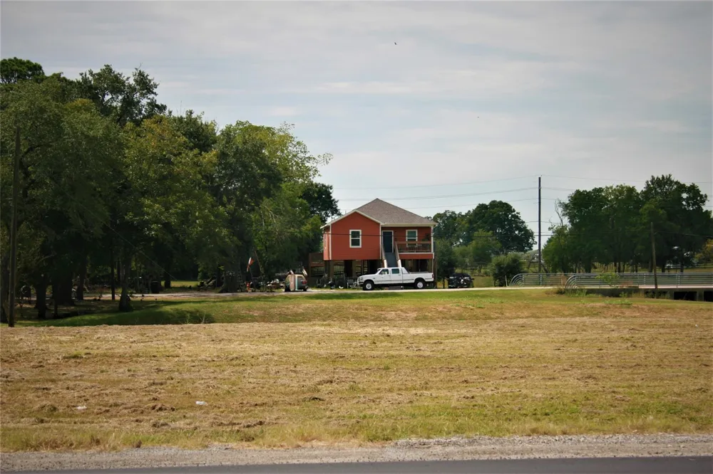 5815 Commerce Street Wallis, TX 77485