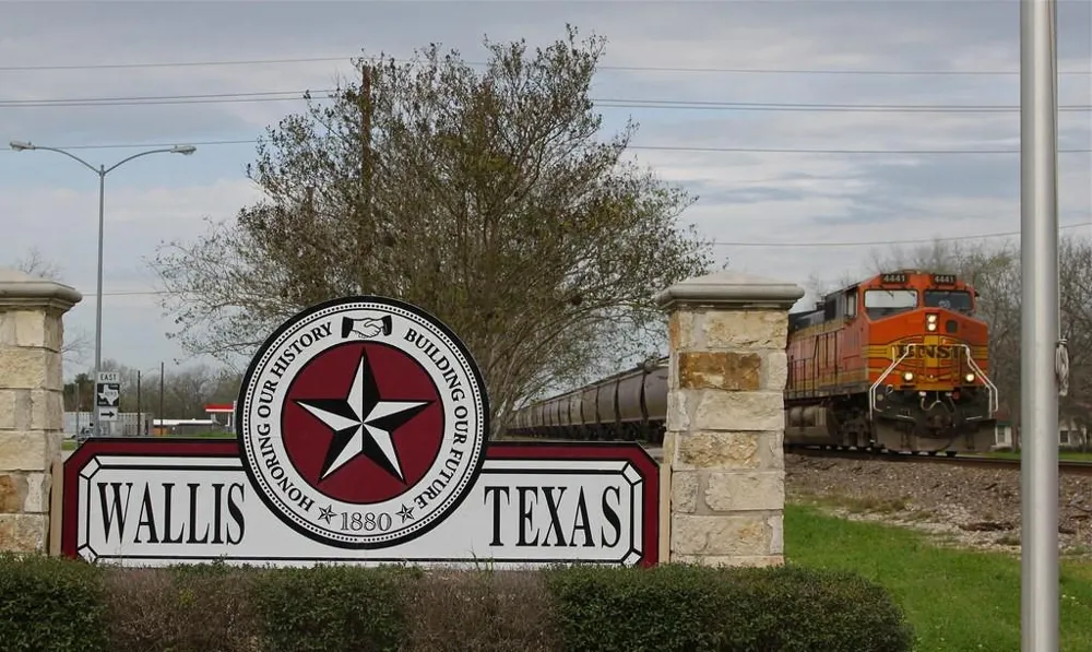 5815 Commerce Street Wallis, TX 77485